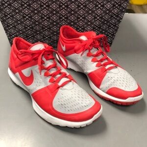 Nike 615972-013 Shoe